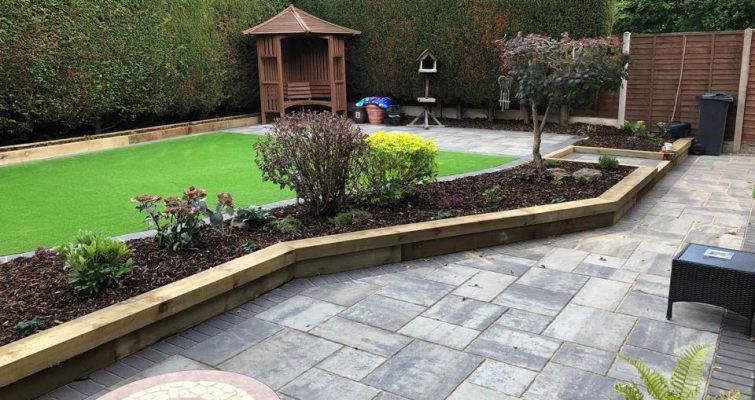 Landscaping & Patio Image